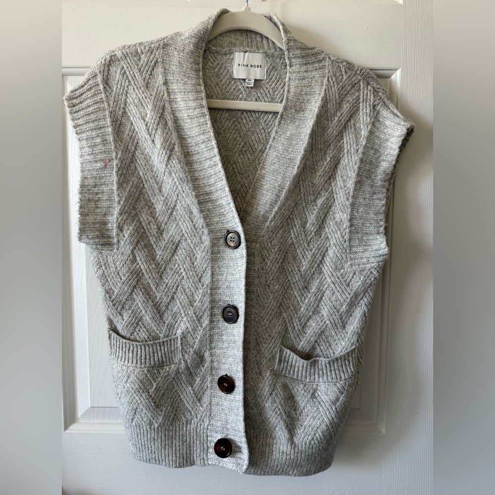 Pink Rose sweater vest, XS, Dove Gray, button front with V-neck NWOT